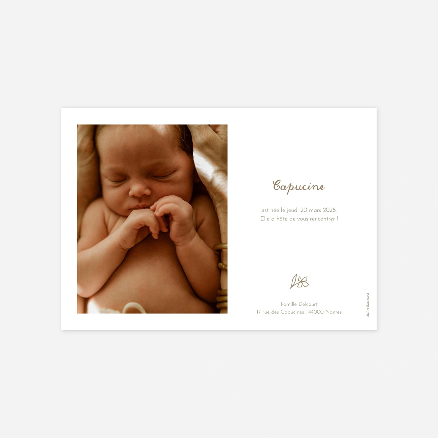 Faire-part naissance Médaillon fleuri